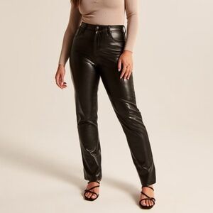 NWT Abercrombie & Fitch Curve Love Vegan Leather 90s Straight Pant